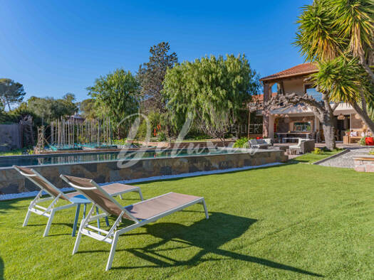 Einfamilienhaus zum Kauf 1.579.000 € 7 Zimmer 210 m² 2.070 m² Grundstück Le Dramont-Agay-Anthéor-Le Trayas Saint-Raphaël 83700