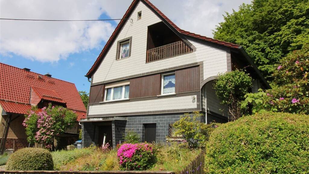 Einfamilienhaus zum Kauf 215.000 € 4 Zimmer 130 m² 699 m² Grundstück Zella-Mehlis 98544