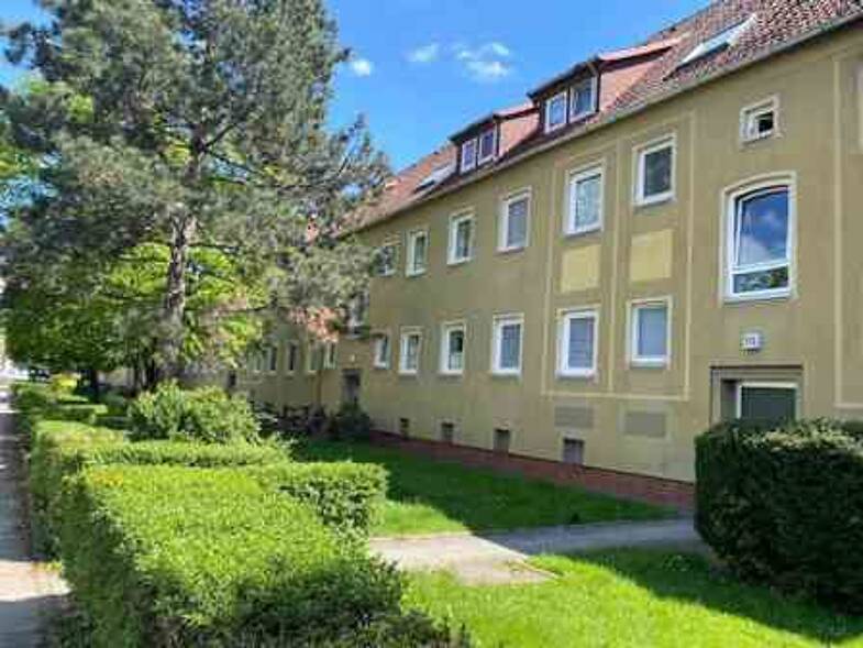 Wohnung zur Miete 426 € 2 Zimmer 56,3 m² frei ab 20.06.2025 Essener Str. 9 Querum Braunschweig 38108
