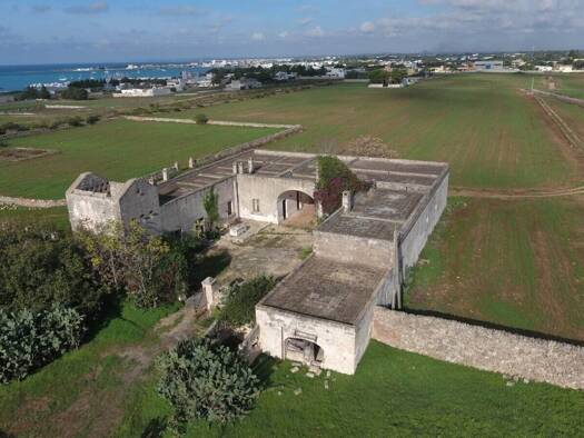 Bauernhaus zum Kauf 2.100.000 € 900 m² Porto Cesareo 73010