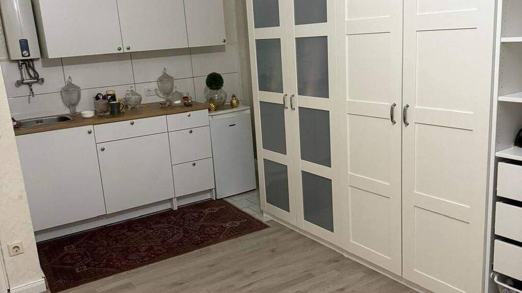 Studio zur Miete 410 € 1 Zimmer 26 m² 1. Geschoss frei ab sofort Grevenbroicherstr. 44-46 Hardterbroich Mönchengladbach 41065