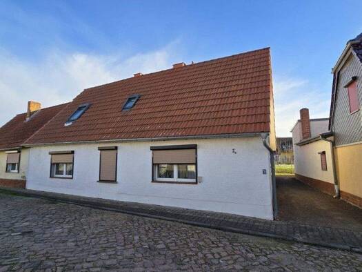 Haus zum Kauf 40.000 € 4 Zimmer 85 m² 184 m² Grundstück Radegast Südliches Anhalt 06369