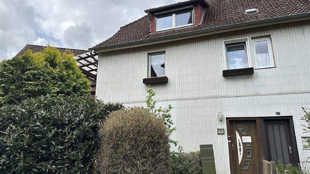 Doppelhaushälfte zum Kauf 310.000 € 7 Zimmer 144 m² 827 m² Grundstück Elliehausen Göttingen 37079