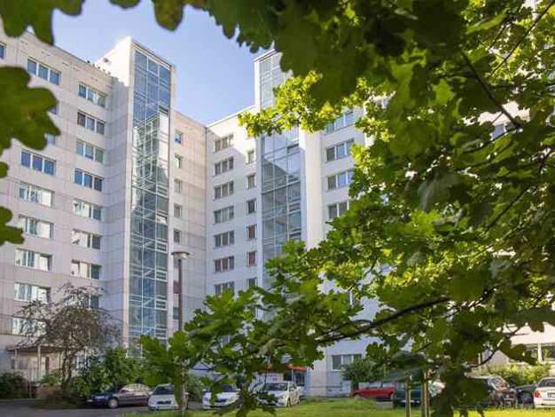 Wohnung zur Miete 399 € 2 Zimmer 48 m² 5. Geschoss frei ab 02.08.2025 Herzberger Str. 18 Prohlis-Nord Dresden 01239