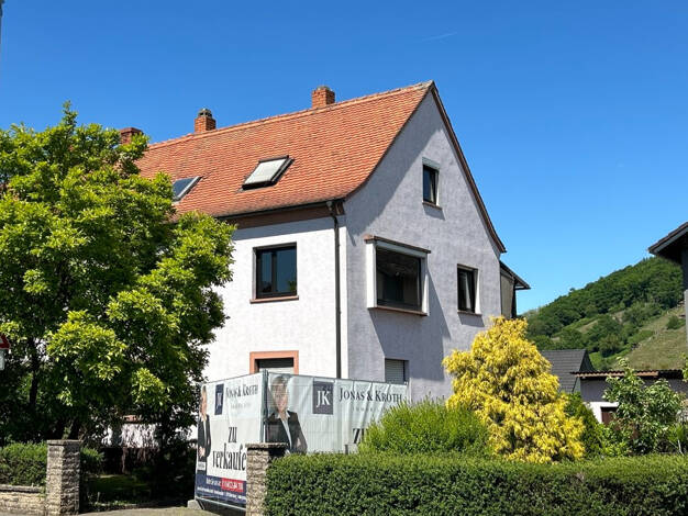 Einfamilienhaus zum Kauf 359.000 € 7 Zimmer 151 m² 894 m² Grundstück Wörth am Main 63939