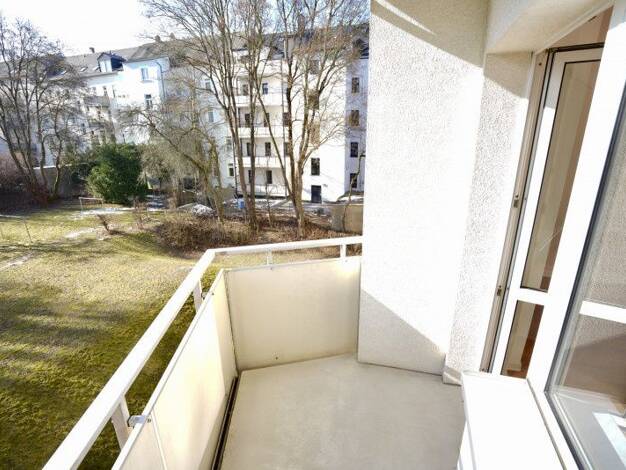 Wohnung zur Miete 439 € 3 Zimmer 68,1 m² 2. Geschoss Dürerstraße 18 Lutherviertel Lutherviertel 09126
