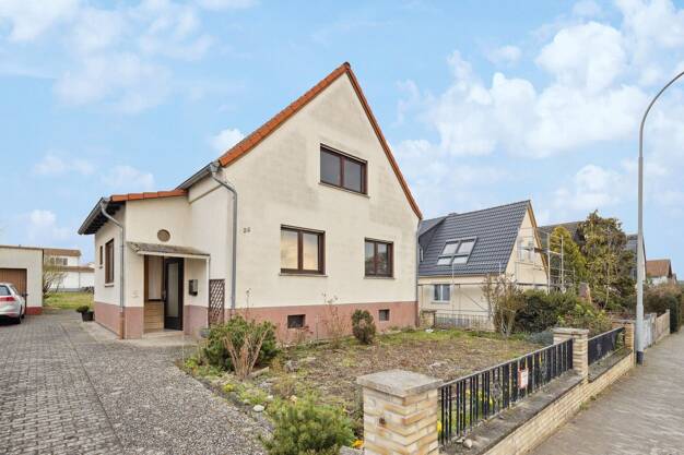 Einfamilienhaus zum Kauf 349.000 € 5 Zimmer 110,2 m² 870 m² Grundstück Münzenberg Münzenberg 35516