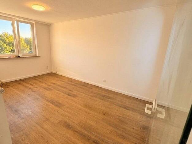 Wohnung zum Kauf provisionsfrei 115.000 € 2,5 Zimmer 42,5 m² 4. Geschoss Mittelfeld Hannover 30519