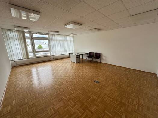 Bürogebäude zur Miete 850 € 93 m² Bürofläche Oberste-Wilms-Straße 1 Brackel Dortmund 44309