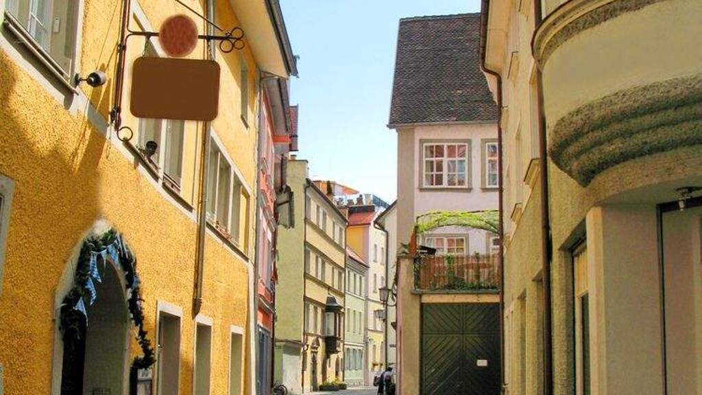 Einfamilienhaus zum Kauf als Kapitalanlage geeignet 579.000 € 8 Zimmer 400 m² Grundstück Zell a. Main 97299