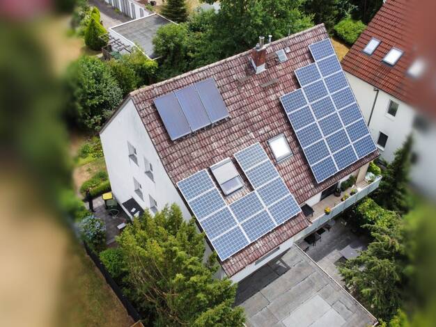 Mehrfamilienhaus zum Kauf als Kapitalanlage geeignet 879.000 € 14 Zimmer 362 m² 663 m² Grundstück Nieder-Erlenbach Frankfurt am Main 60437