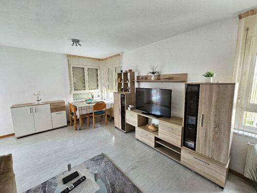 Wohnung zur Miete 410 € 1,5 Zimmer 45 m² 4. Geschoss frei ab 01.12.2025 Im Gambrinus 1 Singen 78224