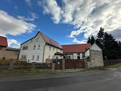Haus zum Kauf 250.000 € 7 Zimmer 140 m² 1.899 m² Grundstück frei ab sofort Hauptstraße 15 Loitzschütz Gutenborn 06712