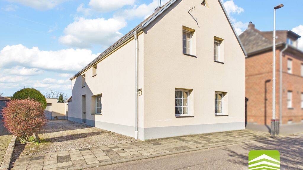 Einfamilienhaus zum Kauf provisionsfrei 255.000 € 7 Zimmer 145,8 m² 1.104 m² Grundstück frei ab sofort Karken Heinsberg 52525