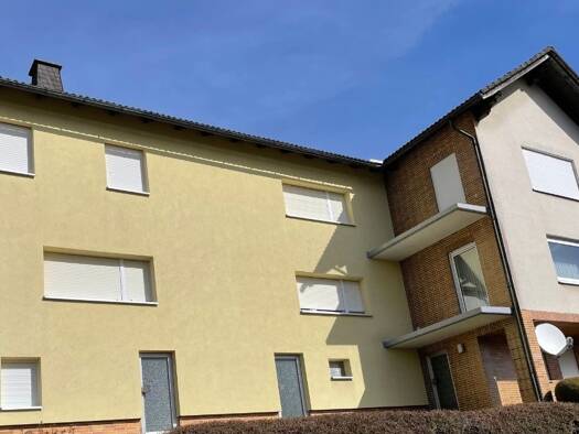 Wohnung zur Miete 500 € 3 Zimmer 70 m² frei ab 01.05.2026 Bergstraße 15 Kleintettau Tettau 96355