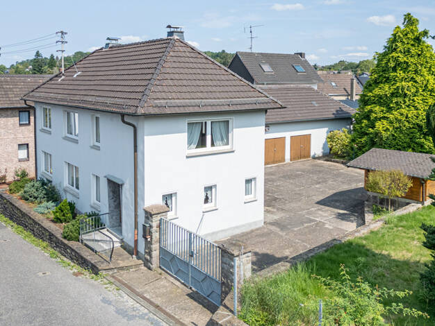 Einfamilienhaus zum Kauf provisionsfrei 449.000 € 8 Zimmer 191 m² 655 m² Grundstück Heisterbacherrott Königswinter 53639