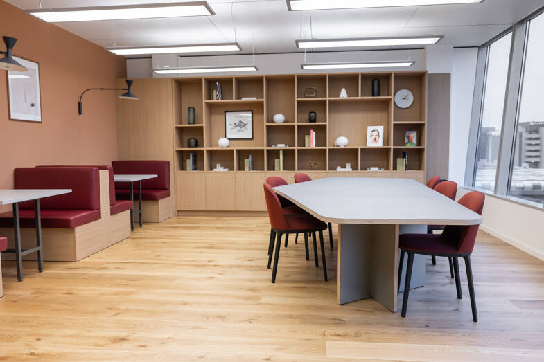 Bürofläche zur Miete provisionsfrei 99 € 10 m² Bürofläche teilbar von 5 m² bis 10 m² Am Flughafen 12 Flughafen Frankfurt am Main 60599