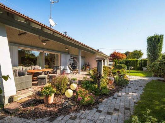 Einfamilienhaus zum Kauf 995.000 € 6 Zimmer 203 m² 650 m² Grundstück Amberg 86854