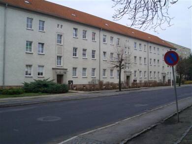 Wohnung zur Miete 379 € 3 Zimmer 67,7 m² 4. Geschoss Rosa-Luxemburg-Straße 50b Finsterwalde Finsterwalde 03238