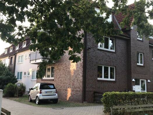 Wohnung zur Miete 798 € 2 Zimmer 45 m² Geschoss 2/3 frei ab sofort Pinneberger Chaussee 55 Eidelstedt Eimsbüttel 22523