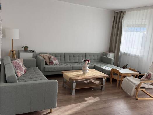 Wohnung zur Miete 900 € 3,5 Zimmer 90 m² Geschoss 3/4 frei ab 01.12.2026 Kitzingen Kitzingen 97318
