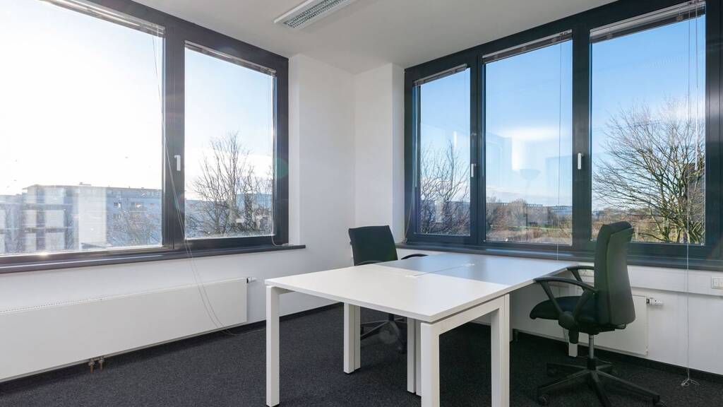 Bürofläche zur Miete provisionsfrei 2.699 € 38 m² Bürofläche Maria-Goeppert-Straße St. Jürgen Lübeck 23562