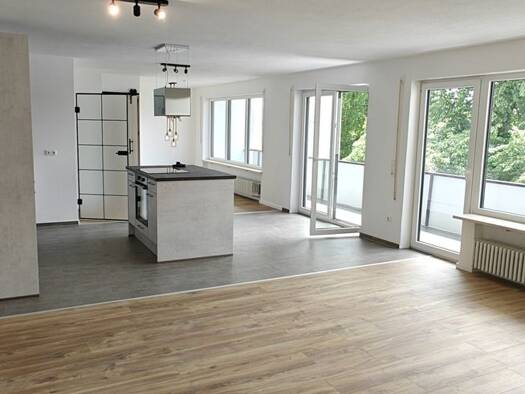 Wohnung zum Kauf 255.000 € 3 Zimmer 107,7 m² 2. Geschoss frei ab sofort Simbach Simbach a.Inn 84359