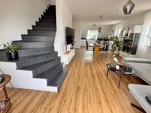 Maisonette zur Miete 1.200 € 3 Zimmer 112 m² Geschoss 2/3 frei ab 01.01.2027 Mertingen 86690