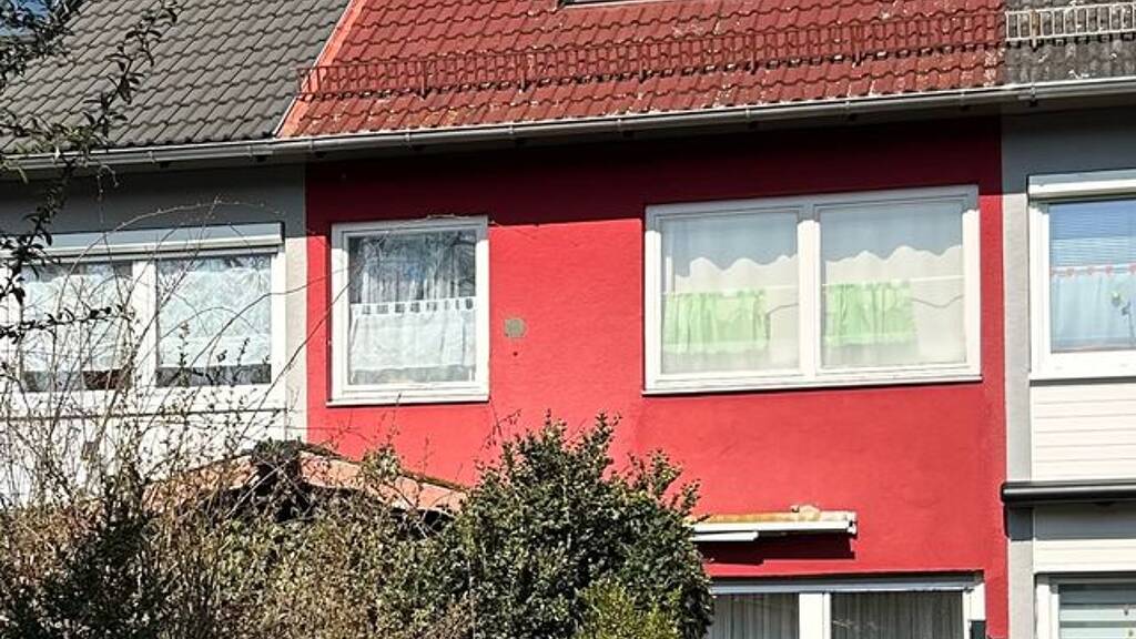 Reihenmittelhaus zum Kauf 289.000 € 6 Zimmer 118 m² 215,4 m² Grundstück Herzoghöhe Bayreuth 95445