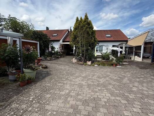 Einfamilienhaus zum Kauf 995.000 € 144 m² 1.310 m² Grundstück frei ab sofort Königsbrunn 86343