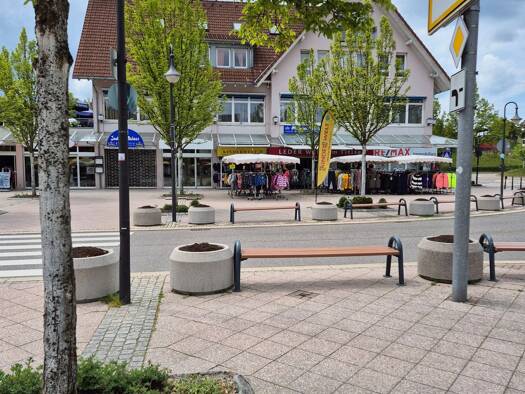 Verkaufsfläche zur Miete 1.200 € 90 m² Verkaufsfläche Seestrasse Titisee Titisee-Neustadt 79822