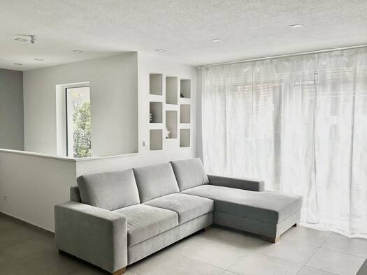 Wohnung zur Miete auf Zeit 3.140 € 4 Zimmer 120 m² frei ab sofort Östliche Rheinbrückenstr. 0 Knielingen Karlsruhe - Knielingen 76187