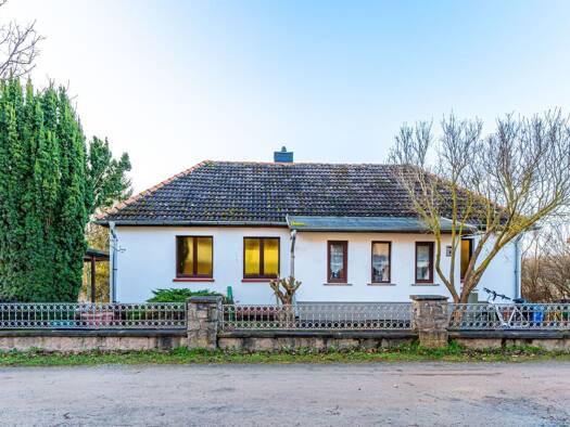Einfamilienhaus zum Kauf 219.000 € 4 Zimmer 120 m² 1.560 m² Grundstück Bornholzweg 8 Quedlinburg Quedlinburg 06484
