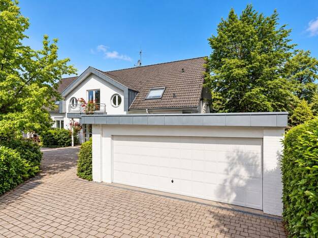 Einfamilienhaus zum Kauf 8 Zimmer 422 m² 3.309 m² Grundstück Hösel Ratingen 40883