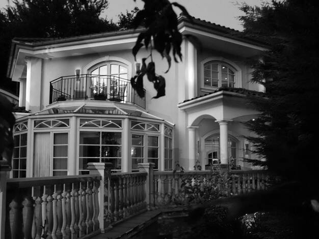 Villa zum Kauf provisionsfrei 3.950.000 € 6 Zimmer 501 m² 995 m² Grundstück Müngersdorf Köln 50933