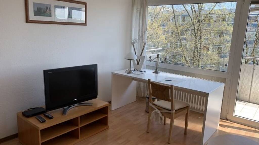 Studio zur Miete 600 € 1 Zimmer 30 m² 2. Geschoss Niederhöchstadt Eschborn 65760