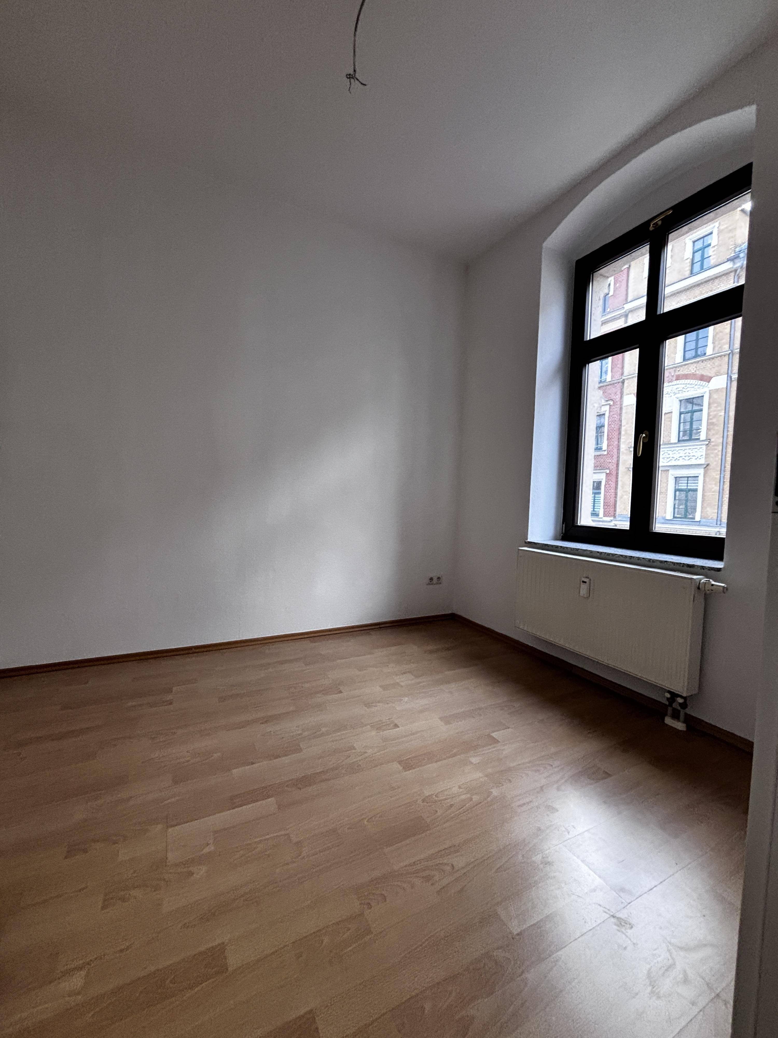 Leerstehende 3 Zimmer Wohnung auch für Eigennutzer geeignet – Dorotheenstr. 12, 9113 Chemnitz – Vorschaubild 8