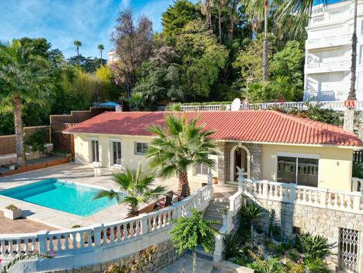 Einfamilienhaus zum Kauf 1.300.000 € 224 m² 1.237 m² Grundstück Vallauris 06220