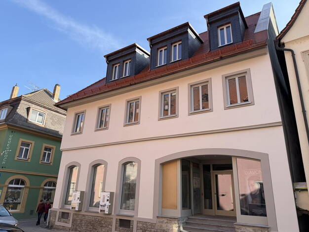 Wohnung zur Miete 1.200 € 3 Zimmer 100 m² 1. Geschoss frei ab 01.05.2026 Hauptstraße 42 Volkach 97332