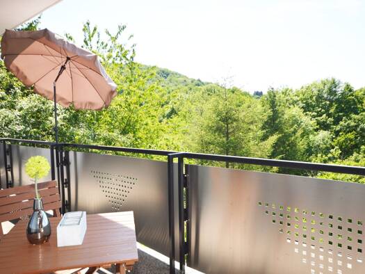 Einfamilienhaus zum Kauf 545.000 € 13 Zimmer 422,3 m² 1.255 m² Grundstück Wiltingen 54459