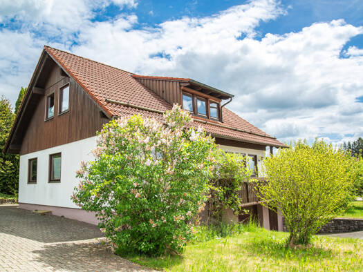 Einfamilienhaus zum Kauf 335.000 € 5,5 Zimmer 126 m² 613 m² Grundstück Ortsbereich Ostrach 88356