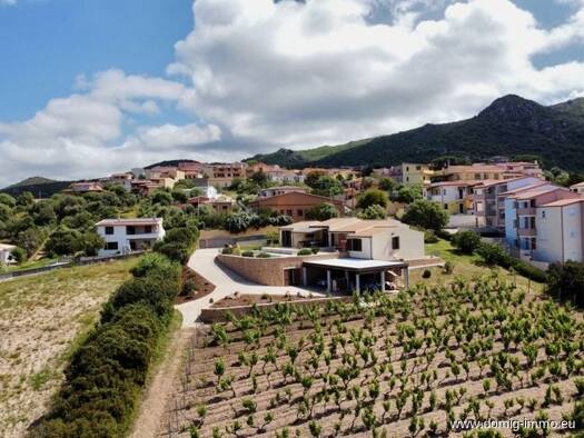 Villa zum Kauf 840.000 € 8 Zimmer 163 m² 2.255 m² Grundstück 07030 Badesi Muntiggioni