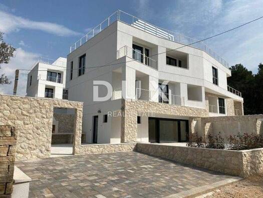 Wohnung zum Kauf 800.000 € 5 Zimmer 138 m² Petrčane