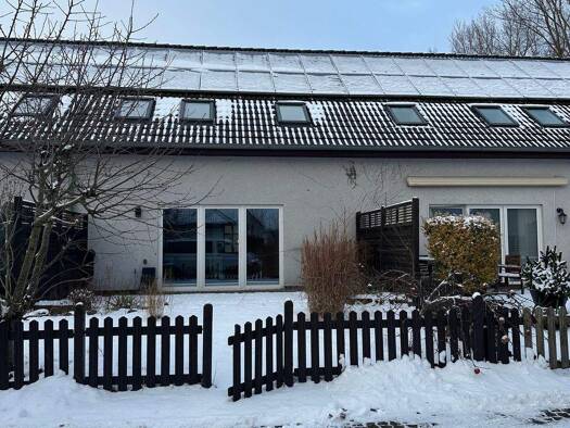 Reihenmittelhaus zur Miete 700 € 3 Zimmer 95 m² frei ab sofort Am Teich 20 Karlsburg 17495