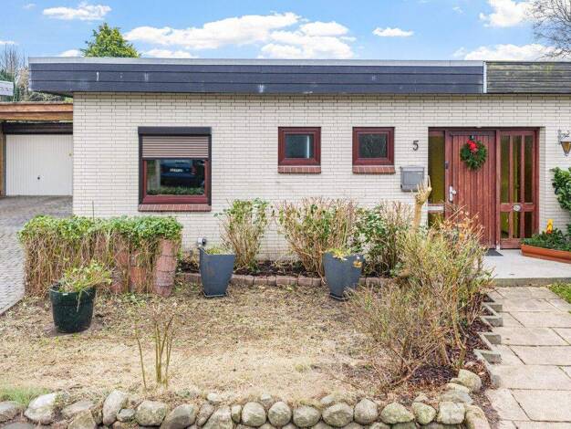 Doppelhaushälfte zum Kauf 229.000 € 3 Zimmer 88 m² 297 m² Grundstück Mürwik Flensburg 24944