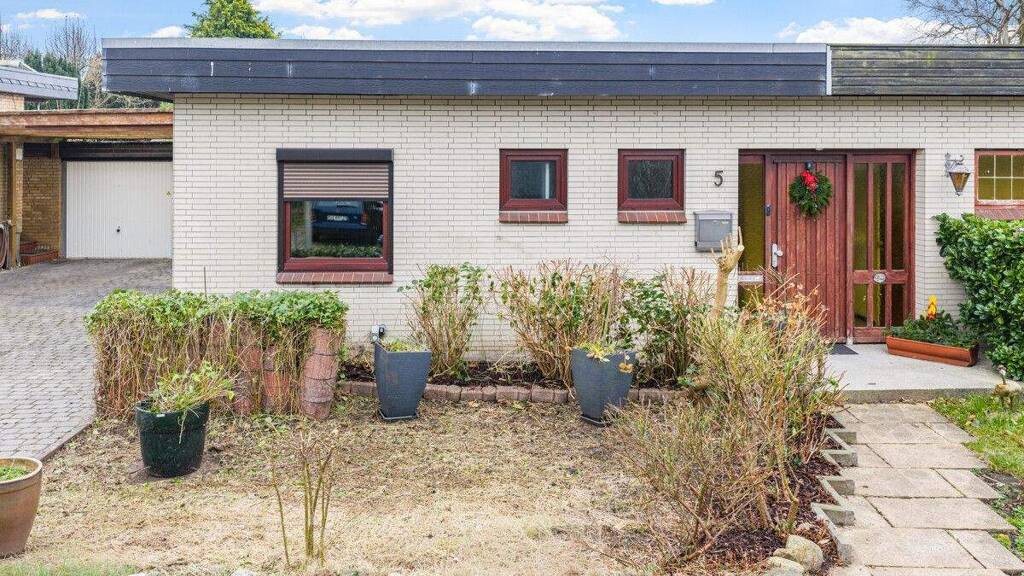 Doppelhaushälfte zum Kauf 209.000 € 3 Zimmer 88 m² 297 m² Grundstück Mürwik Flensburg 24944