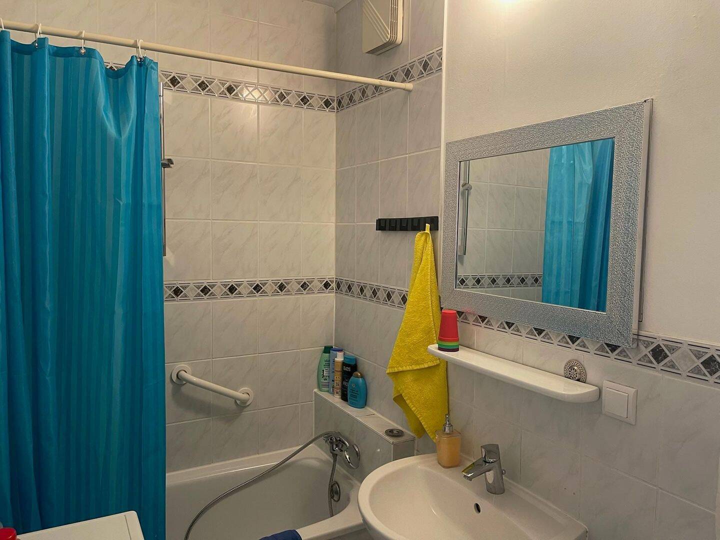Rarität in Friedrichshain: Großzügige 4-Zimmer-Wohnung mit Stil – Berlin – Vorschaubild 5