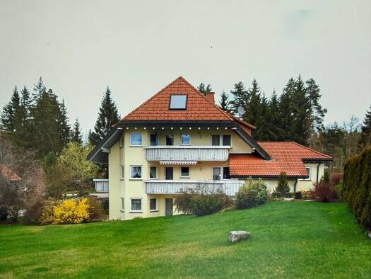Wohnung zur Miete 760 € 3 Zimmer 86,4 m² Geschoss 1/2 frei ab 01.10.2026 Rothaus Grafenhausen 79865