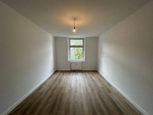 Wohnung zur Miete 450 € 2 Zimmer 61,6 m² 2. Geschoss frei ab sofort Heinrich-Sense-Weg 24 Kray Stadtbezirk VII 45307