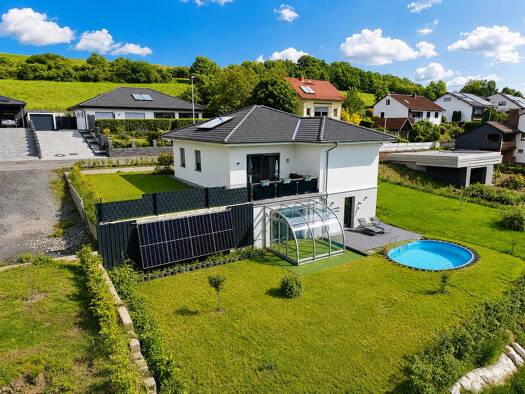 Mehrfamilienhaus zum Kauf 479.000 € 5 Zimmer 159,8 m² 764 m² Grundstück Kipfendorf Rödental 96472